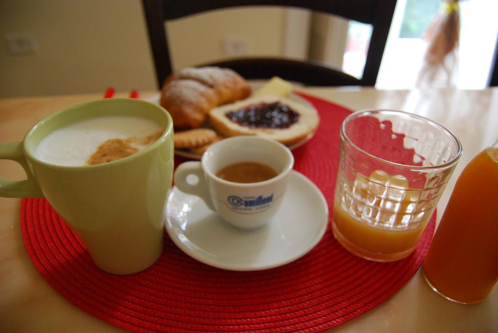 Bed And Breakfast Casa Mariella Napoli Dış mekan fotoğraf