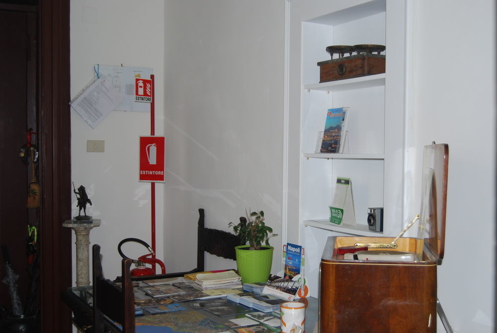 Bed And Breakfast Casa Mariella Napoli Dış mekan fotoğraf