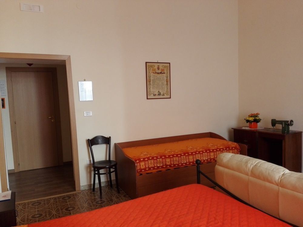 Bed And Breakfast Casa Mariella Napoli Dış mekan fotoğraf