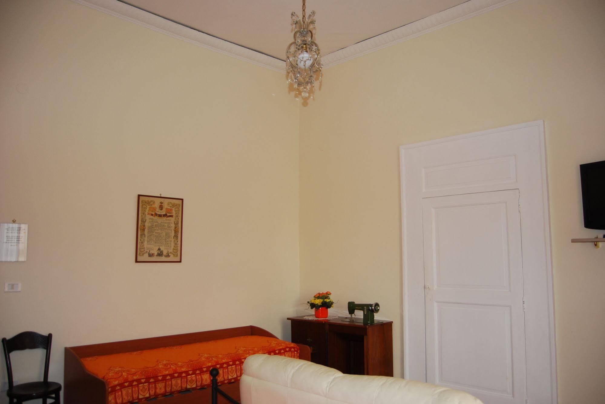 Bed And Breakfast Casa Mariella Napoli Dış mekan fotoğraf