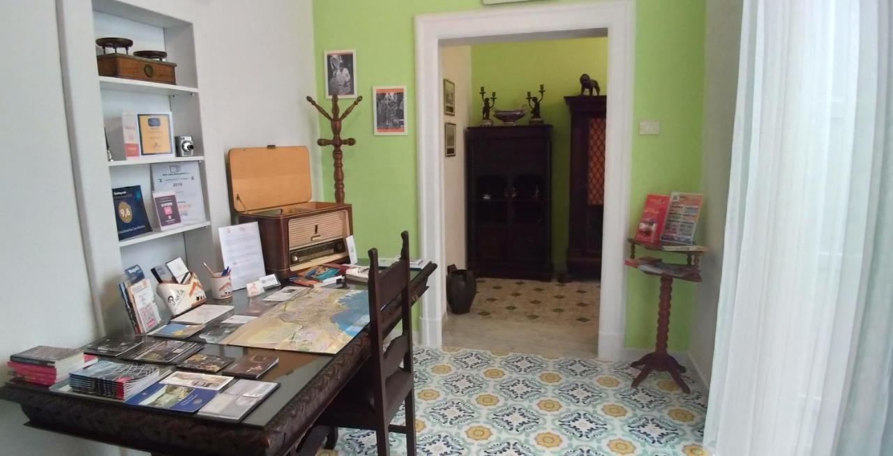Bed And Breakfast Casa Mariella Napoli Dış mekan fotoğraf